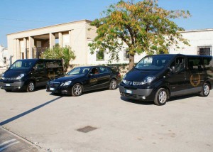 Auto di cortesia Impresa Funebre Cesarano